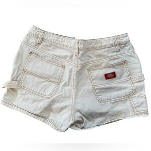 Woman’s cream dickies cargo shorts
